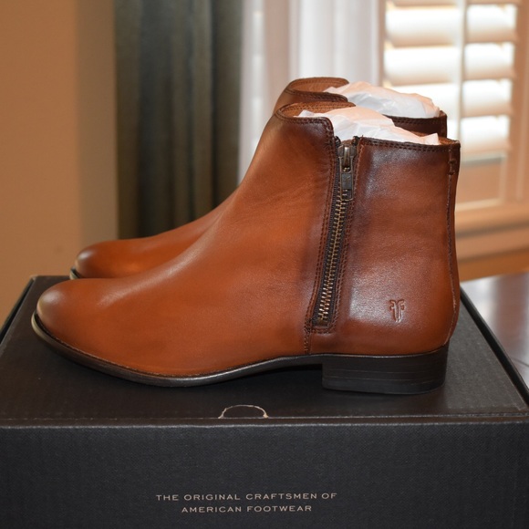 frye carly double zip boot